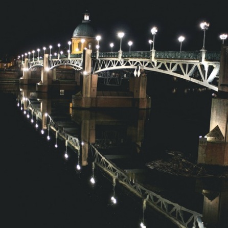 Pont Saint-Pierre at night